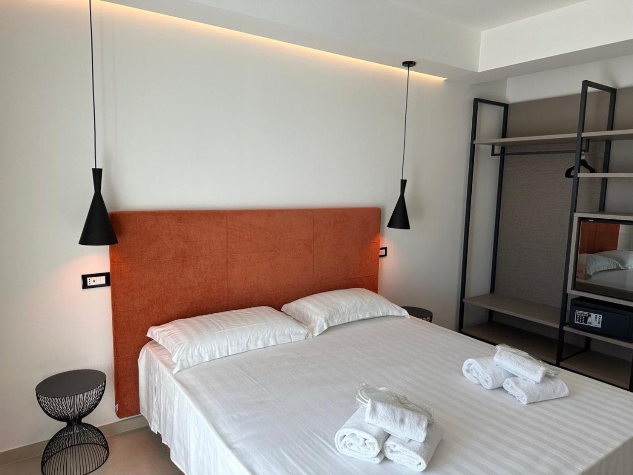 Amani Chic Rooms Olbia Exterior foto