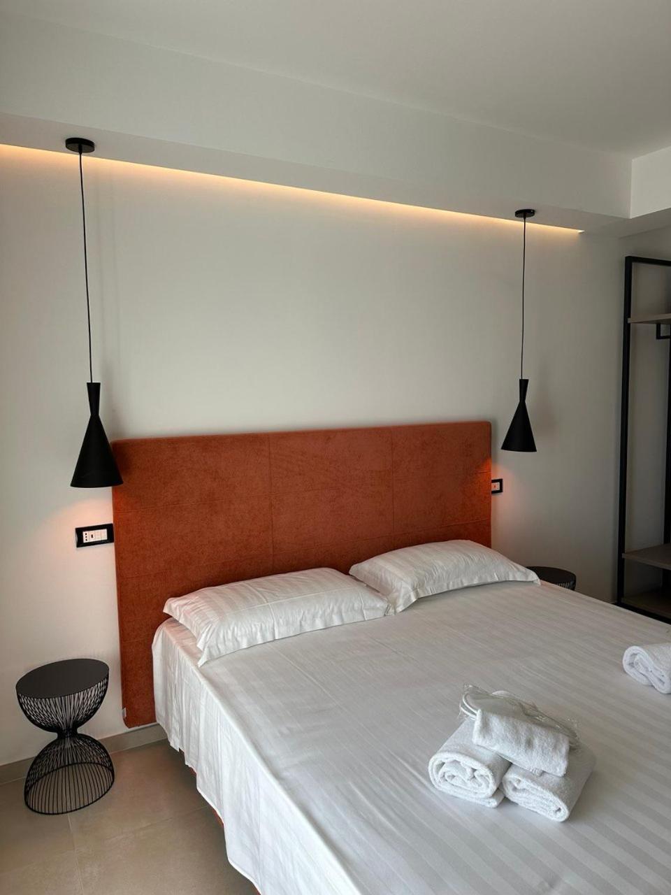 Amani Chic Rooms Olbia Exterior foto